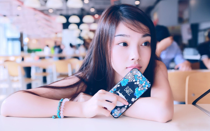 夸女孩子漂亮的话 形容女人漂亮美丽的句子