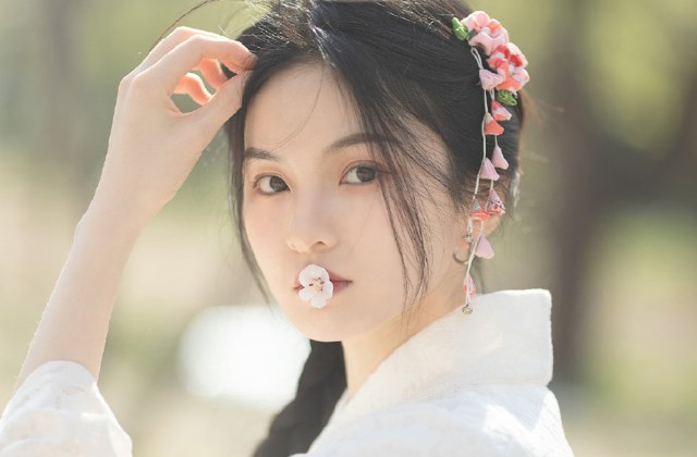 适合自拍发朋友圈的句子积极向上说说 朋友圈发自拍的文案