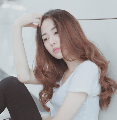 形容女子气质清雅诗句:做一个淡雅如兰的女子