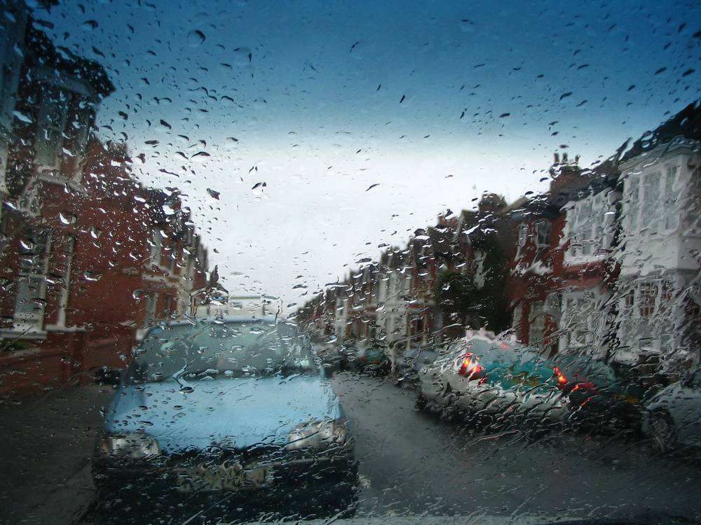 下雨天的唯美图片,伤感下雨天的图片
