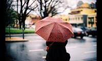 (秋雨文案短句撩人 秋雨文案短句干净治愈)