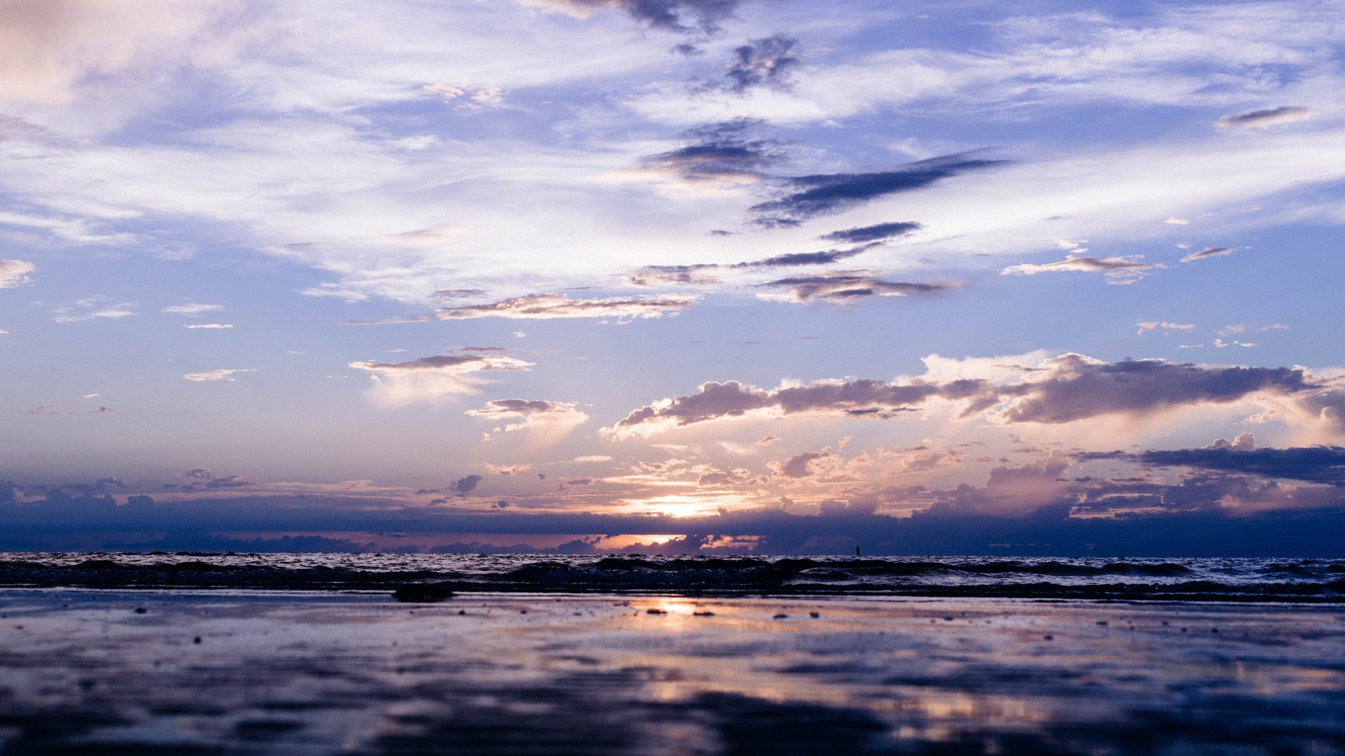 唯美浪漫海边夕阳西下照片