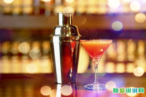 形容八月十五的月亮的诗句