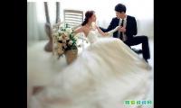 适合订婚发的朋友圈短语