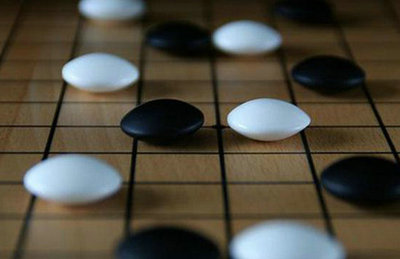 人生如下棋，深谋远虑者获胜