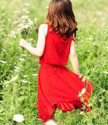 再烦也别忘微笑，再急也要注意语调