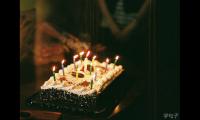 关于生日感受到时间的流逝句子(生日感叹时光流逝的句子)大全