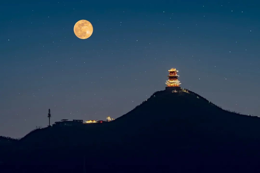 写明月最美的10首诗词,明月如霜,清景无限,意境太美了