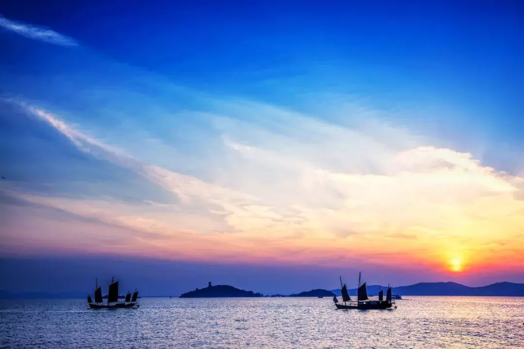 十首夕阳诗词,那一抹黄昏的惆怅
