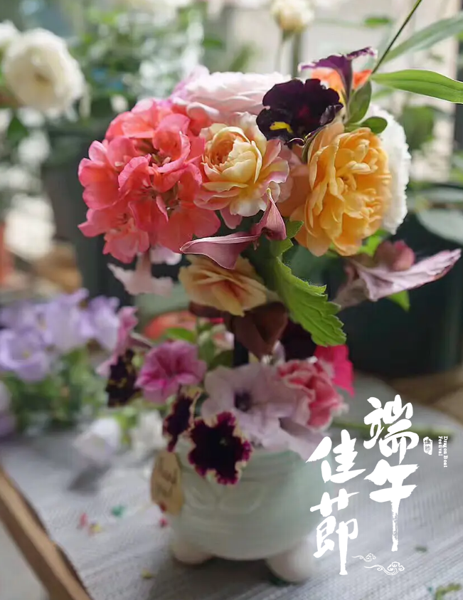 「诗词鉴赏」十五首端午的古诗词,写尽端午的习俗与万般思绪
