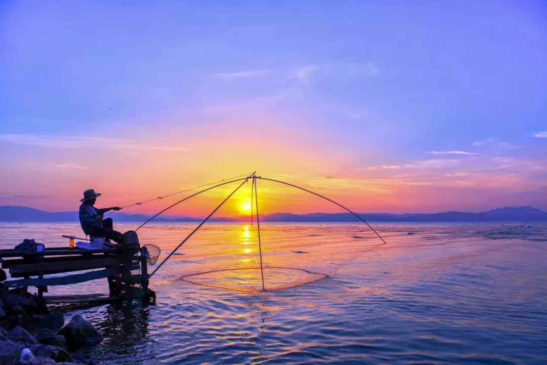 十首夕阳诗词,那一抹黄昏的惆怅