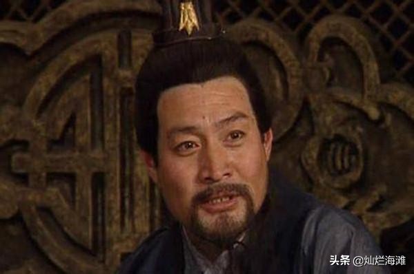 刘备三顾茅庐,诸葛亮提出了隆中对,还干了一件莫名其妙之事