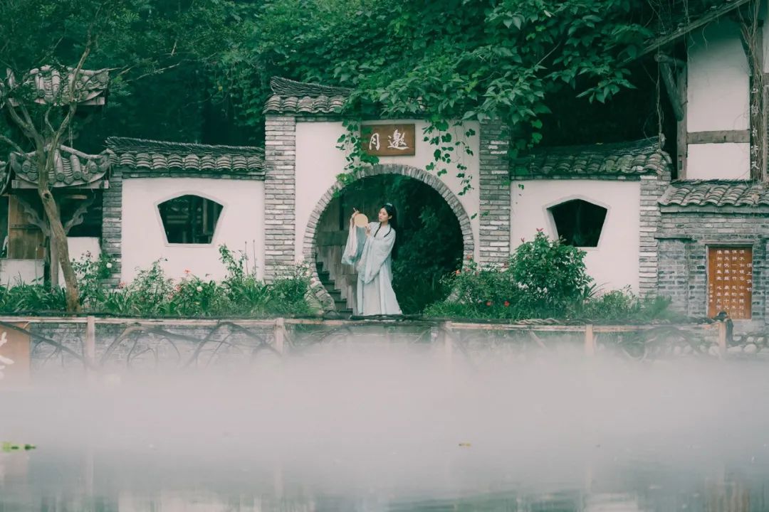 12句绝美诗词,治愈了流年,惊艳了时光