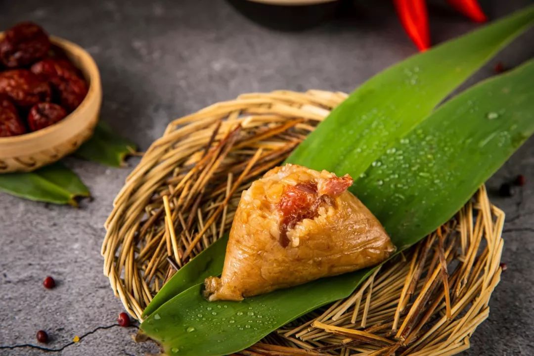 十首端午诗词，有习俗，有欢乐，有感伤