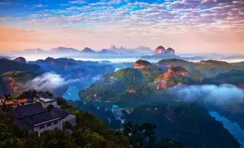 故乡美景研究：奇妙的丹霞山