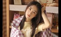 发女朋友照片低调文字(朋友圈晒女朋友的说说)