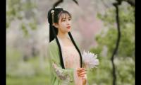 情人节秀恩爱说说短句(朋友圈发对象的句子)