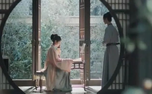 10首才女诗词,优雅了时光,温柔了岁月