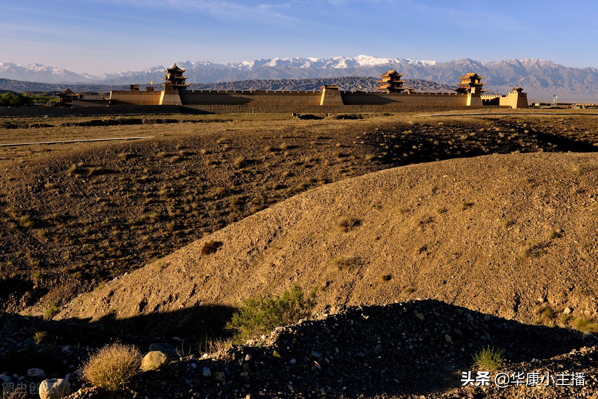 古诗《出塞》完整解析 附：《跟康爸学古诗》主持人朗诵视频