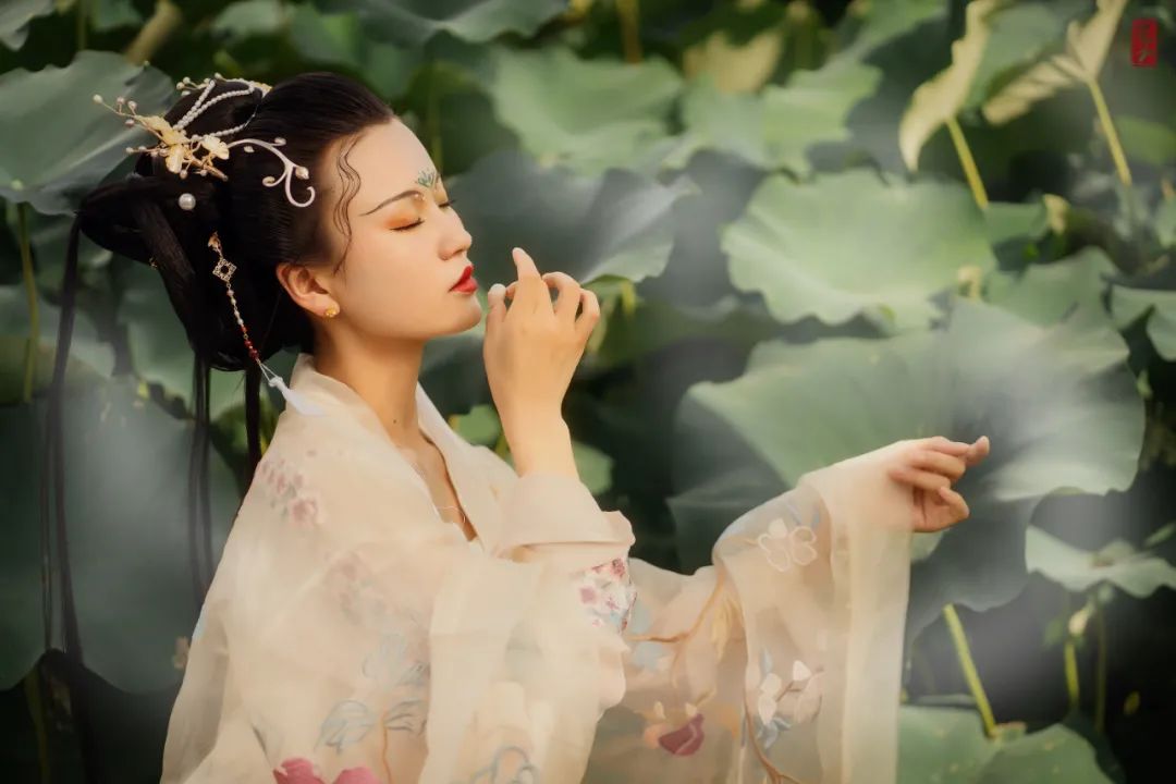 10首最美的爱情诗词,曾经沧海,千山暮雪,送给最爱的你