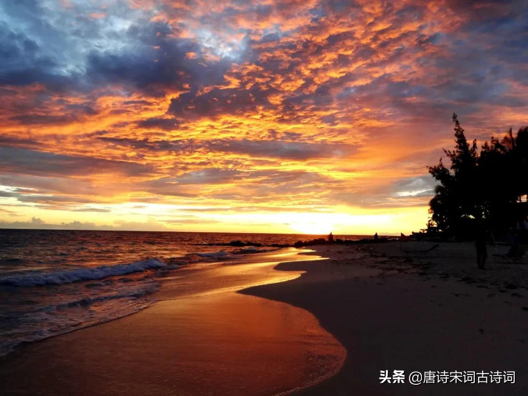 秋天黄昏,有愁亦无愁