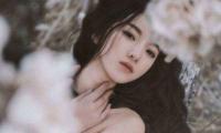 关于心碎感人的句子图片带字：世情浅薄，欢情不再大全
