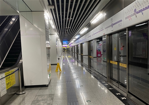 地铁上的文明标语 坐地铁的文明标语 地铁上的文明标语 坐地铁的文明标语