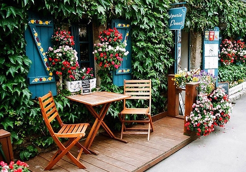 女人睡前发朋友圈的说说(热门94句)